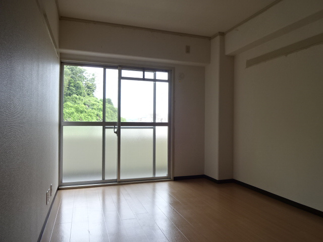 姫路市岡町の賃貸マンションの子供部屋