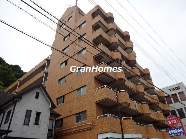 姫路市岡町の賃貸マンションの外観