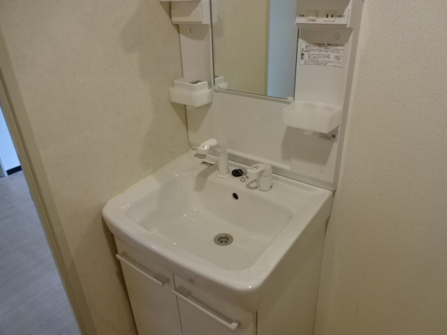 姫路市岡町の賃貸マンションの洗面所