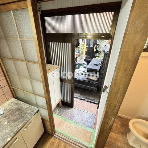 藤田町テラスの玄関