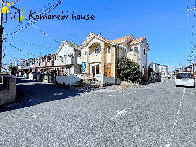 蓮田市西新宿4丁目　中古一戸建ての前面道路含む現地写真|26.2.2撮影済み