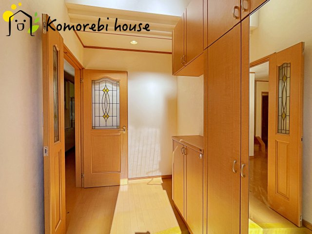 蓮田市西新宿4丁目　中古一戸建ての玄関|26.2.2撮影済み