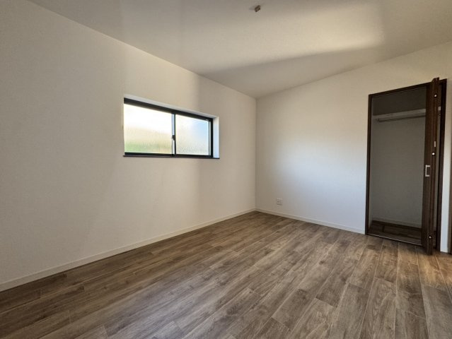 宇部市西宇部北の洋室