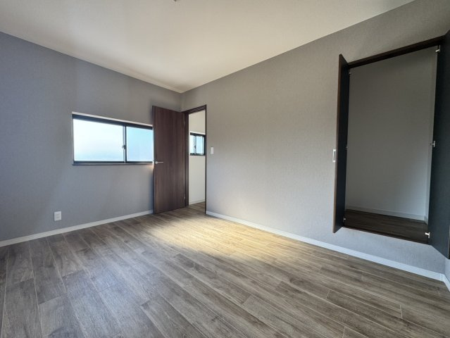 宇部市西宇部北の洋室