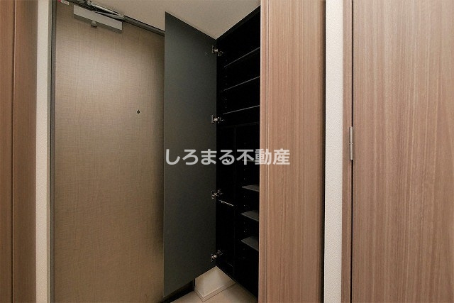 Ｌａ　Ｄｏｕｃｅｕｒ西天満の居間・リビング