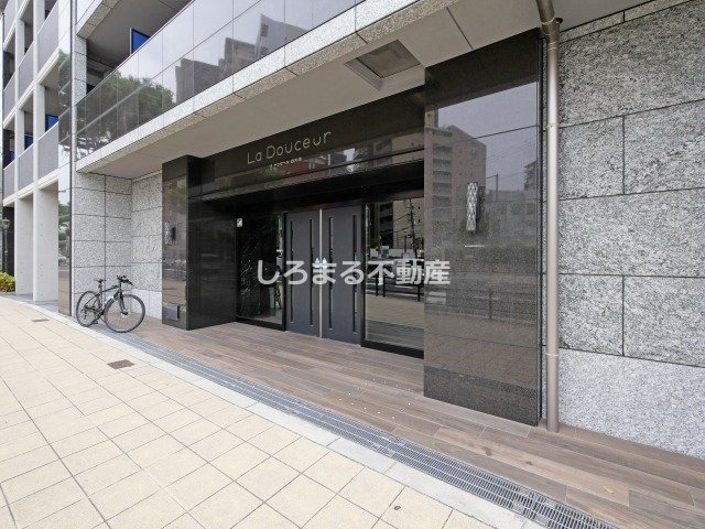 Ｌａ　Ｄｏｕｃｅｕｒ西天満のエントランス