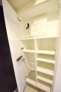 ブランシエスタ森下の玄関