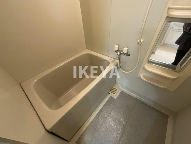 エクセレント北梅田の浴室