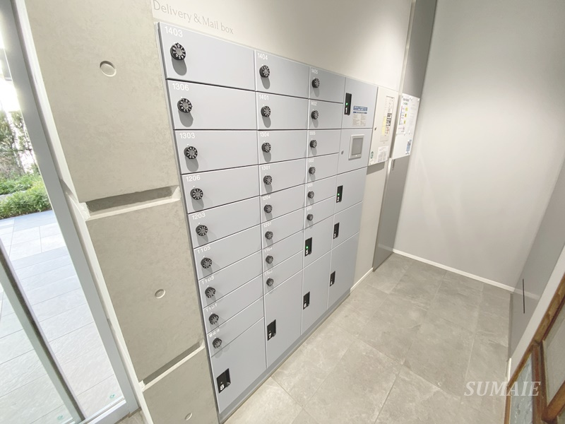 Residence Motomachiのその他共用部分|集合ポストと宅配ボックスです☆