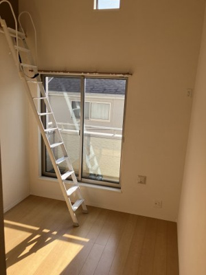 【洋室】 | 美大通貸家