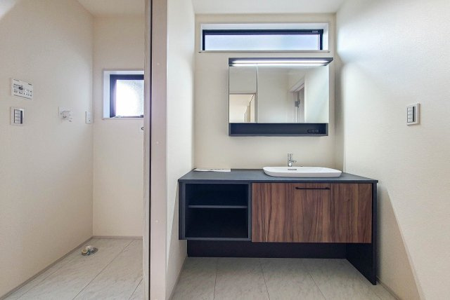【洗面所】 | 横浜市泉区和泉町 新築戸建 全1棟