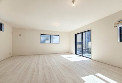 【居間・リビング】 | 横浜市泉区和泉町 新築戸建 全1棟