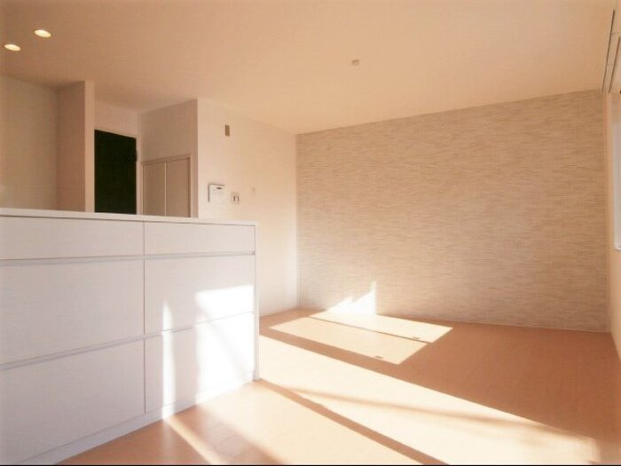 サザン　ウィンドウの居間・リビング