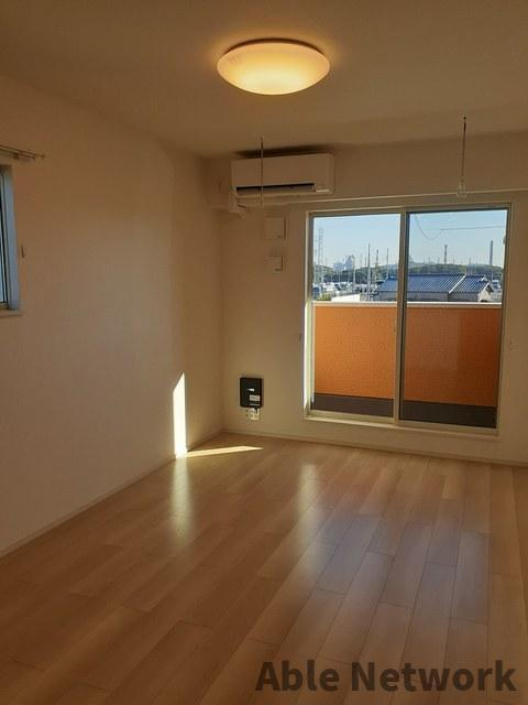 アベニールカルミアの居間・リビング|１０．８帖のLDK