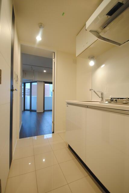 ガリシア代々木のキッチン|※同タイプの部屋となり室内フローリング等配色が異なります。