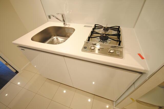 ガリシア代々木のキッチン|※同タイプの部屋となり室内フローリング等配色が異なります。