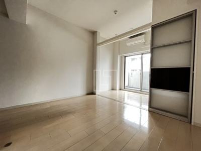 【居間・リビング】 | ラシュレエグゼ本町 | ラシュレエグゼ本町　洋室