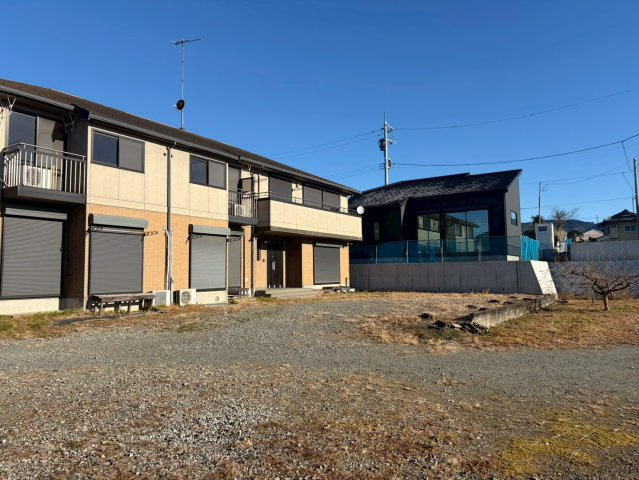 神奈川県秦野市　一棟アパート+戸建て+店舗+駐車場の外観