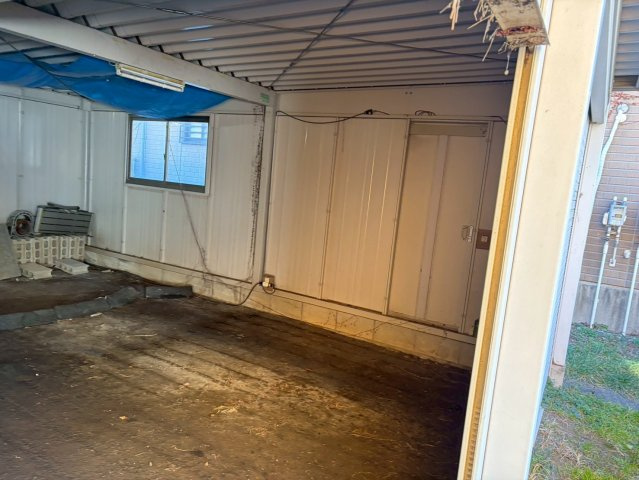 神奈川県秦野市　一棟アパート+戸建て+店舗+駐車場の設備