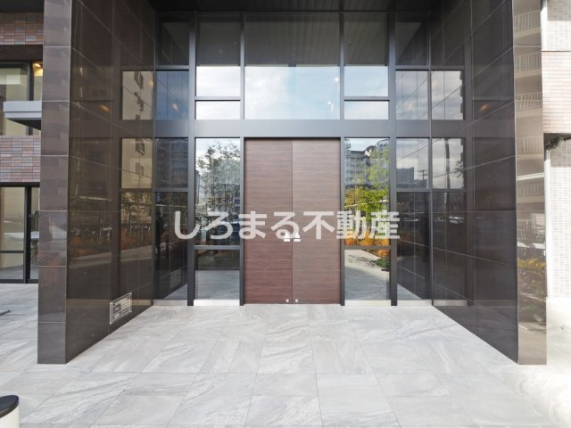 エスリードレジデンス大阪福島シティウエストのエントランス