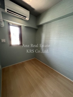 【寝室】 | ＰＨＯＥＮＩＸ北堀江 | 寝室部分にもエアコンがついています