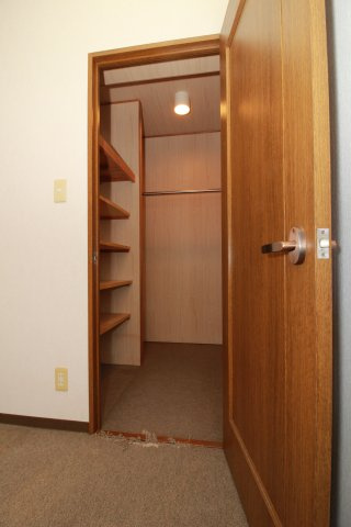 ロイヤルマンション緑丘Ⅱの収納