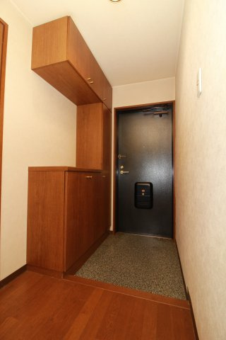 ロイヤルマンション緑丘Ⅱの玄関