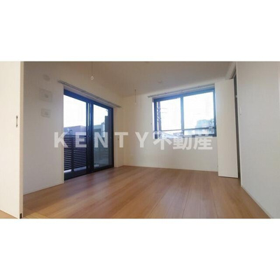 【居間・リビング】 | アムス山王（旧ガーデンフラッツ山王） | こちらの居間で趣味の時間をお楽しみください