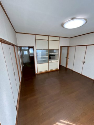 【居間・リビング】 | 安芸区中野東二丁目　戸建 | LDK14.5帖