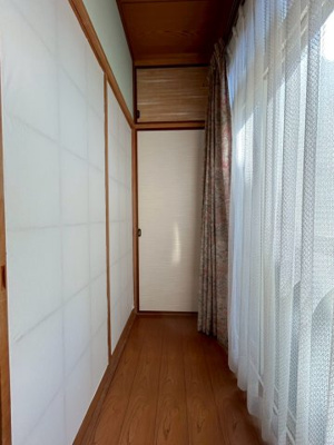 【玄関】 | 安芸区中野東二丁目　戸建 | 1階　縁側