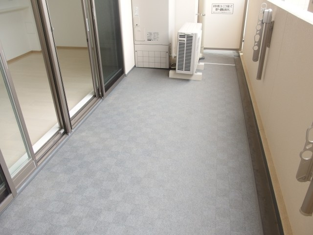 グリーンゲートレジデンスガーデンウィング　のバルコニー|同型イメージ