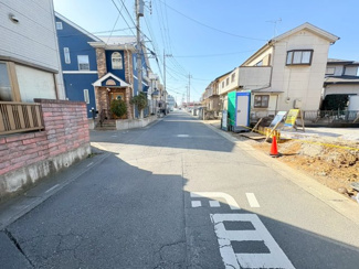 【前面道路含む現地写真】