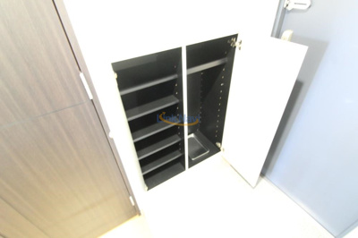 【玄関】 | アドバンス大阪ベイストリート