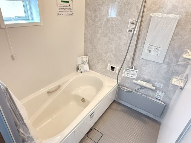 川越市中台2丁目　新築一戸建て　A号棟の浴室|日々の疲れを癒すお風呂付です