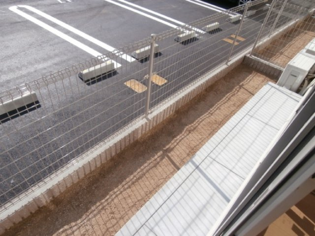 リバーパレスＣ棟の庭