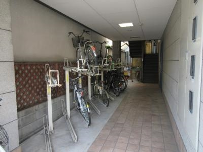 ティモネ御池の駐車場|駐輪スペース
