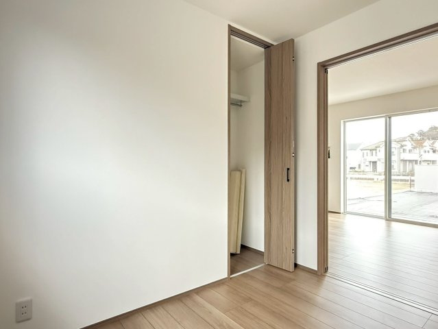 川越市中台2丁目　新築一戸建て　B号棟の洋室|使い勝手のいい洋室です