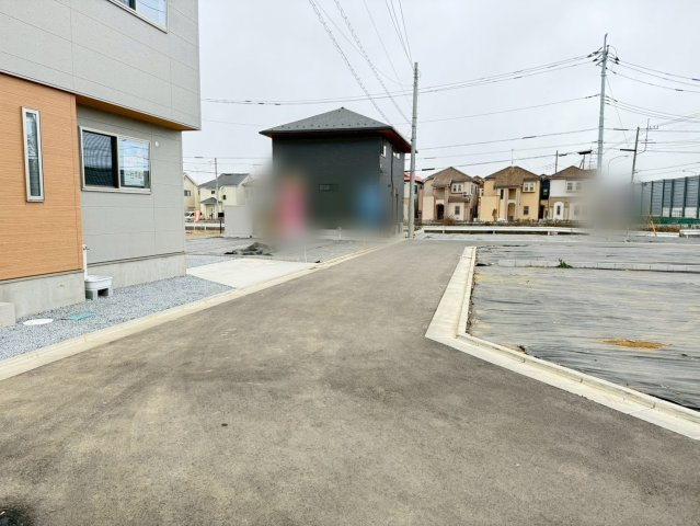 川越市中台2丁目　新築一戸建て　B号棟の前面道路含む現地写真|前面道路含む現地写真です