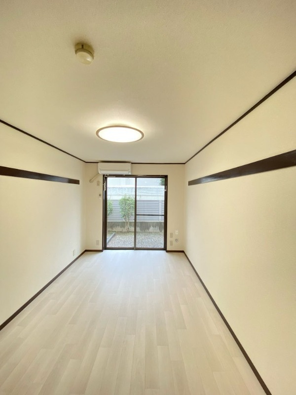 雅17ワイズの居間・リビング