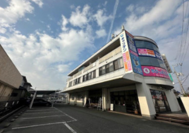 ビッグウェーブビルの外観