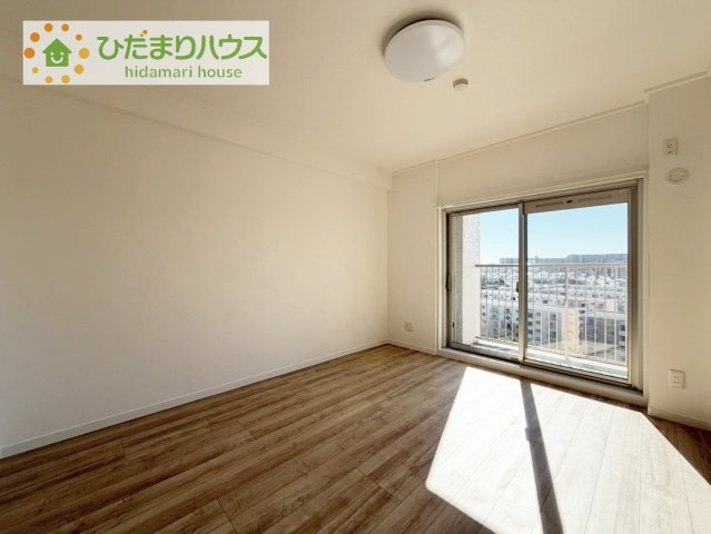 【寝室】 | 我孫子ビレジ３号棟 | バルコニーに面している洋室は、主寝室にどうぞ(^^)/