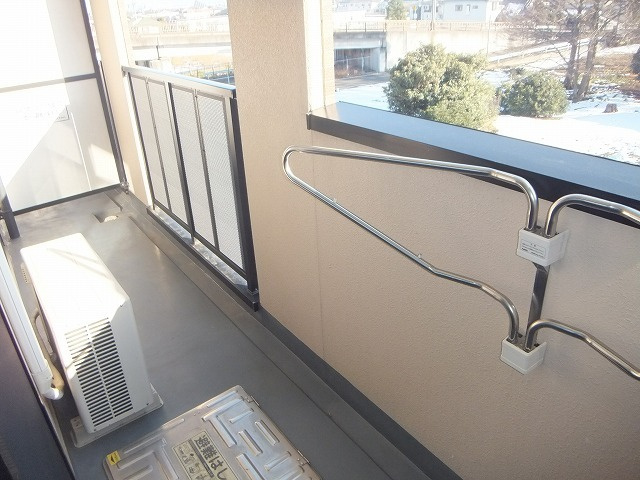 エターナル・インテンションのバルコニー|バルコニー