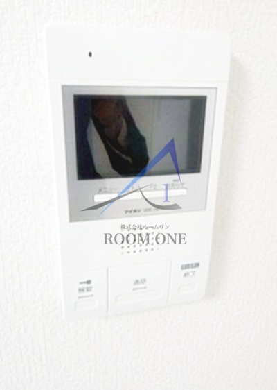 スカイコート板橋本町のセキュリティ|モニター付きインターホンです。