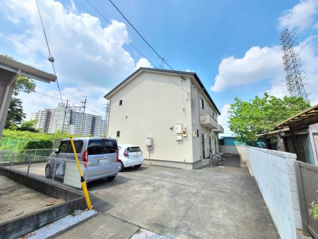 ブルージュの駐車場