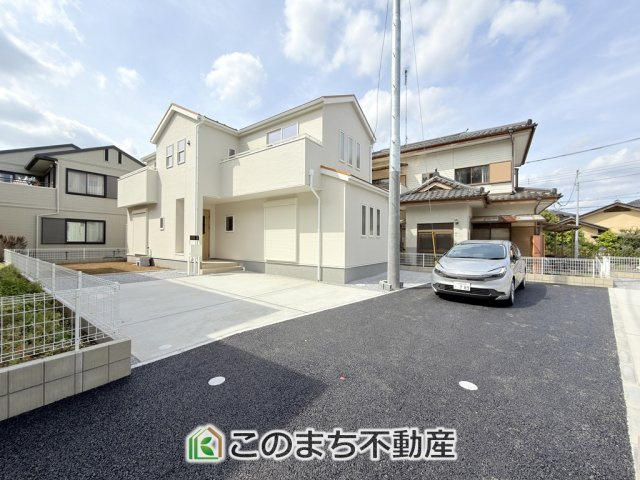 LiveleGarden.S下野烏ケ森の駐車場|駐車場車２台楽々駐車できます。
