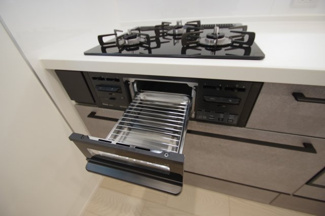 【キッチン】 | 【仲介手数料無料！！】稲城市坂浜　新築戸建て（全11棟）8号棟　5080万円 | グリル