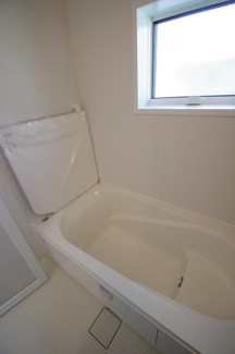 【浴室】 | 【仲介手数料無料！！】稲城市坂浜　新築戸建て（全11棟）8号棟　5080万円