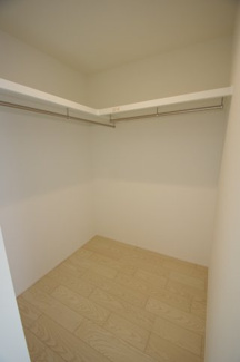 【収納】 | 【仲介手数料無料！！】稲城市坂浜　新築戸建て（全11棟）8号棟　5080万円 | WIC