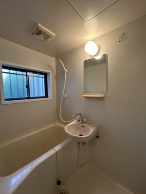 【浴室】 | ムーンロータス | ゆったり過ごせるお風呂です