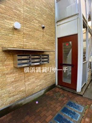 【エントランス】 | リブリ・三ッ沢フラッツ